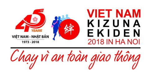 Chạy tiếp sức giữa lòng Hà Nội vì an toàn giao thông - Ảnh 1. Chạy tiếp sức giữa lòng Hà Nội vì an toàn giao thông - Ảnh 1.