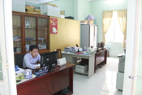 Phòng GD-ĐT có lãnh đạo nhiều hơn nhân viên - Ảnh 1. Phòng GD-ĐT có lãnh đạo nhiều hơn nhân viên - Ảnh 1.