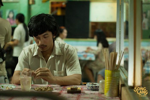 Liên Bỉnh Phát của Song Lang và tri kỉ giữa hai người đàn ông - Ảnh 11. Liên Bỉnh Phát của Song Lang và tri kỉ giữa hai người đàn ông - Ảnh 11.