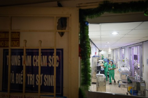 Tận tụy những người mẹ chăm trẻ sinh non - Ảnh 17. Tận tụy những người mẹ chăm trẻ sinh non - Ảnh 17.