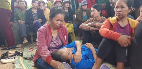 Vụ 4 người treo cổ: Người vợ để lại thư tuyệt mệnh - Ảnh 3. Vụ 4 người treo cổ: Người vợ để lại thư tuyệt mệnh - Ảnh 3.