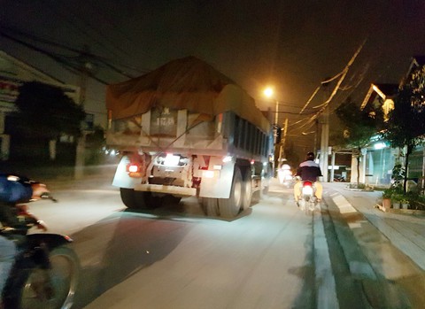 Hung thần xe cát cày nát Đà Lạt - Ảnh 1. Hung thần xe cát cày nát Đà Lạt - Ảnh 1.