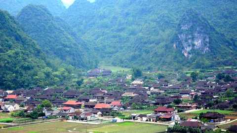 Bản Tày làm du lịch cộng đồng - Ảnh 1. Bản Tày làm du lịch cộng đồng - Ảnh 1.