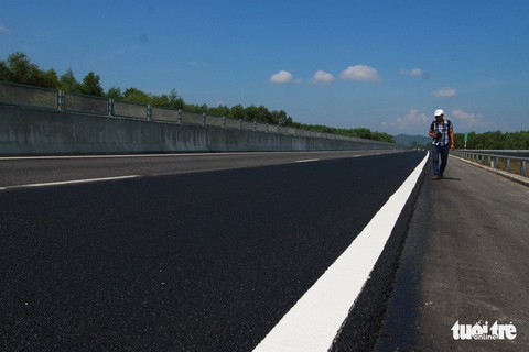 Cao tốc Đà Nẵng - Quảng Ngãi thu phí trở lại từ 0h ngày 27-10 - Ảnh 1. Cao tốc Đà Nẵng - Quảng Ngãi thu phí trở lại từ 0h ngày 27-10 - Ảnh 1.