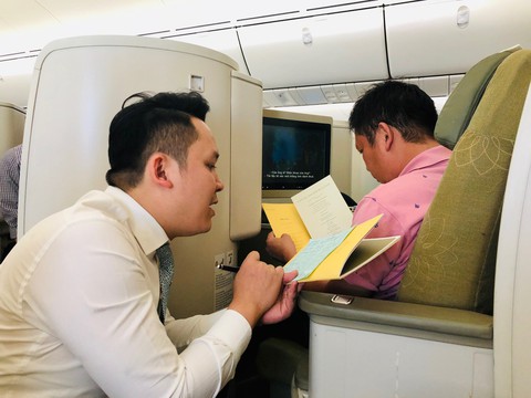 Vietnam Airlines tính toán giảm hạng thương gia, tăng vé phổ thông - Ảnh 1. Vietnam Airlines tính toán giảm hạng thương gia, tăng vé phổ thông - Ảnh 1.