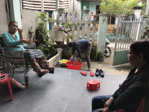 Nàng dâu thảo hiền trong ngôi nhà khiếm khuyết - Ảnh 1. Nàng dâu thảo hiền trong ngôi nhà khiếm khuyết - Ảnh 1.