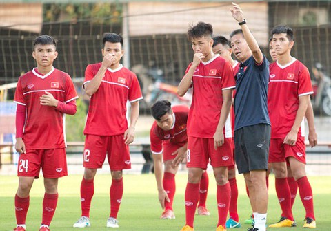U-19 Việt Nam gặp U-19 Úc: Hi vọng mong manh - Ảnh 1. U-19 Việt Nam gặp U-19 Úc: Hi vọng mong manh - Ảnh 1.