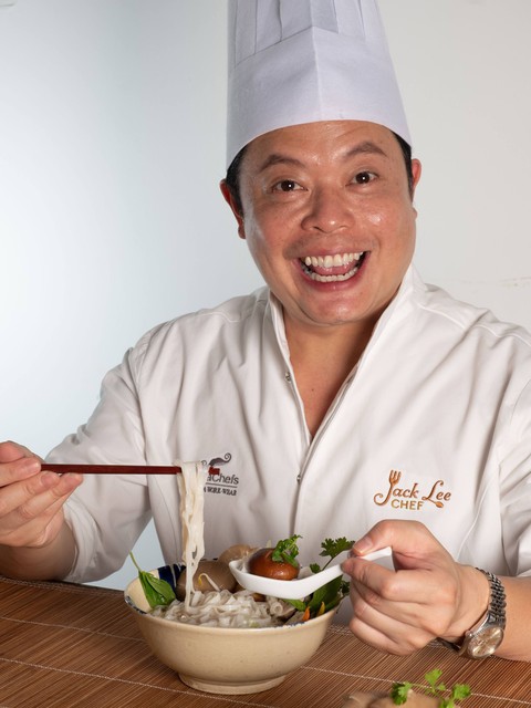 Tô phở nỗi nhớ Việt Nam của đầu bếp Jack Lee - Ảnh 1. Tô phở nỗi nhớ Việt Nam của đầu bếp Jack Lee - Ảnh 1.