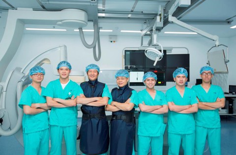 “Sát thủ” nấp sau những cơn đau ngực - Ảnh 2. “Sát thủ” nấp sau những cơn đau ngực - Ảnh 2.