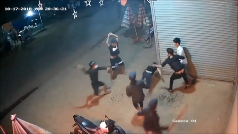 Truy xét hai nhóm thanh niên hỗn chiến ở Lâm Đồng - Ảnh 2. Truy xét hai nhóm thanh niên hỗn chiến ở Lâm Đồng - Ảnh 2.