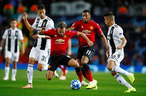 Juventus đá bại Manchester United tại Old Trafford - Ảnh 4. Juventus đá bại Manchester United tại Old Trafford - Ảnh 4.