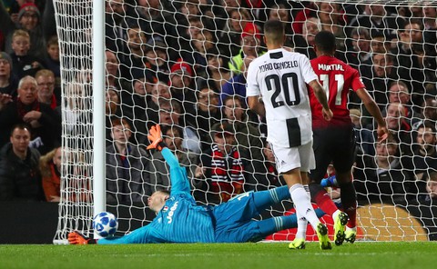 Juventus đá bại Manchester United tại Old Trafford - Ảnh 5. Juventus đá bại Manchester United tại Old Trafford - Ảnh 5.