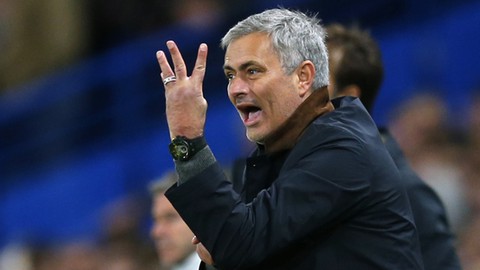 Ba ngón tay của Jose Mourinho - Ảnh 1. Ba ngón tay của Jose Mourinho - Ảnh 1.