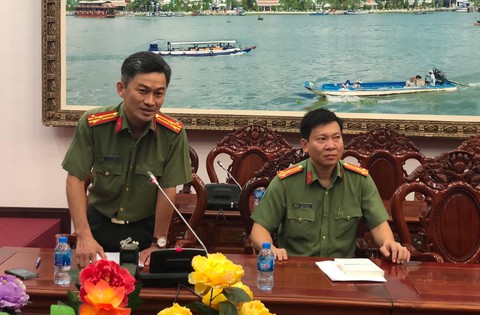Công an Cần Thơ nói không gài bẫy vụ đổi 100 USD, phạt 270 triệu - Ảnh 1. Công an Cần Thơ nói không gài bẫy vụ đổi 100 USD, phạt 270 triệu - Ảnh 1.