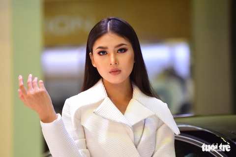 Những người đẹp hâm nóng triển lãm xe Vietnam Motor Show 2018 - Ảnh 21.