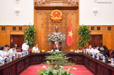 Thủ tướng: Dành đất đai vị trí thuận lợi để di dân kinh thành Huế - Ảnh 1. Thủ tướng: Dành đất đai vị trí thuận lợi để di dân kinh thành Huế - Ảnh 1.