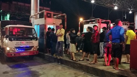 Dừng thu phí BOT Bắc Bình Định vì chậm sửa đường - Ảnh 1. Dừng thu phí BOT Bắc Bình Định vì chậm sửa đường - Ảnh 1.