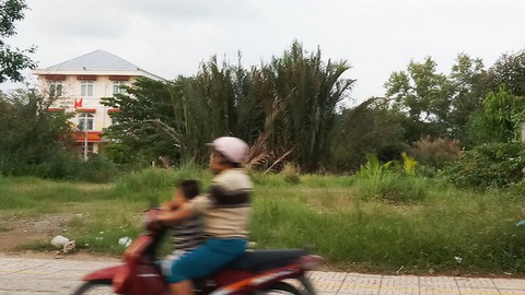 Bồi thường tối đa 50 lần giá đất nông nghiệp - Ảnh 1. Bồi thường tối đa 50 lần giá đất nông nghiệp - Ảnh 1.