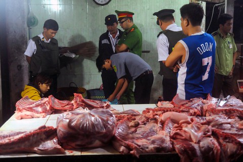 Xử phạt nhẹ, lò mổ trái phép gia tăng tại Đồng Nai - Ảnh 2. Xử phạt nhẹ, lò mổ trái phép gia tăng tại Đồng Nai - Ảnh 2.