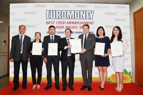 HDBank nhận giải thưởng Cash Management 2018 - Ảnh 2. HDBank nhận giải thưởng Cash Management 2018 - Ảnh 2.