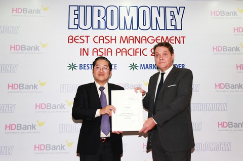 HDBank nhận giải thưởng Cash Management 2018 - Ảnh 1. HDBank nhận giải thưởng Cash Management 2018 - Ảnh 1.