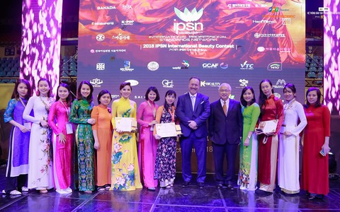 Việt Nam đạt ngôi Á quân cuộc thi Thẩm mỹ – Làm đẹp tại Hàn Quốc - Ảnh 3. Việt Nam đạt ngôi Á quân cuộc thi Thẩm mỹ – Làm đẹp tại Hàn Quốc - Ảnh 3.
