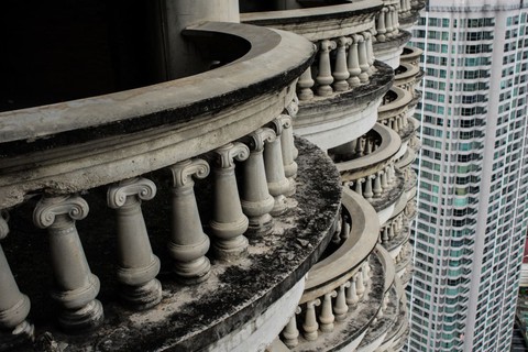 Sathorn Unique Tower - Tòa tháp ‘ma’ bị lãng quên ở Bangkok - Ảnh 3. Sathorn Unique Tower - Tòa tháp ‘ma’ bị lãng quên ở Bangkok - Ảnh 3.