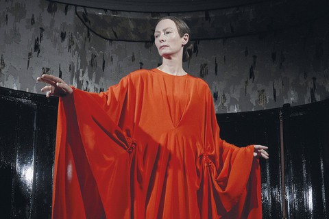 Suspiria - Kỳ quan đẫm máu cho mùa Halloween - Ảnh 6. Suspiria - Kỳ quan đẫm máu cho mùa Halloween - Ảnh 6.