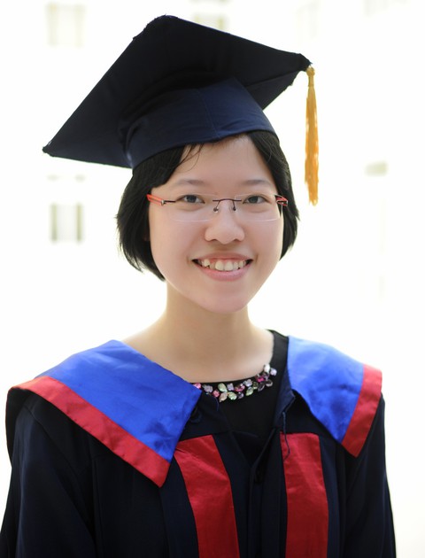 Thủ khoa tốt nghiệp đại học: Sinh viên không chỉ có việc học - Ảnh 3. Thủ khoa tốt nghiệp đại học: Sinh viên không chỉ có việc học - Ảnh 3.