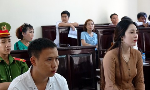 Dụ dỗ phụ nữ nghèo, ít học bán sang Trung Quốc - Ảnh 1. Dụ dỗ phụ nữ nghèo, ít học bán sang Trung Quốc - Ảnh 1.