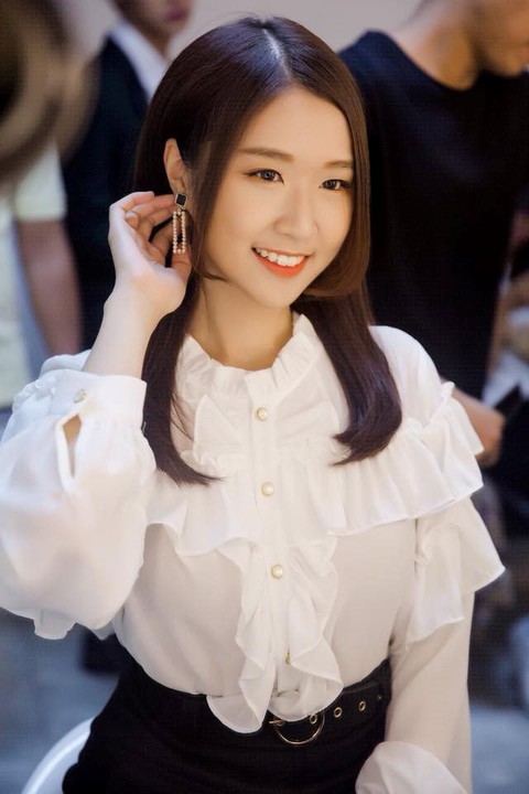 Shin Jin Ju - cô gái Hàn Quốc hát tiếng Việt cực ngọt - Ảnh 2. Shin Jin Ju - cô gái Hàn Quốc hát tiếng Việt cực ngọt - Ảnh 2.