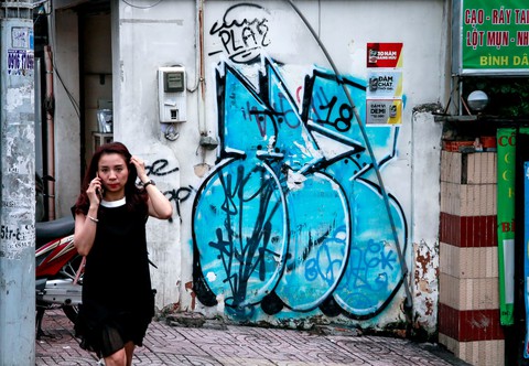 Tranh tường, graffiti và... bôi bẩn đường phố - Ảnh 7. Tranh tường, graffiti và... bôi bẩn đường phố - Ảnh 7.