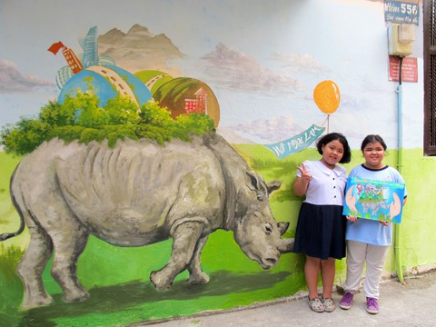 Tranh tường, graffiti và... bôi bẩn đường phố - Ảnh 3. Tranh tường, graffiti và... bôi bẩn đường phố - Ảnh 3.