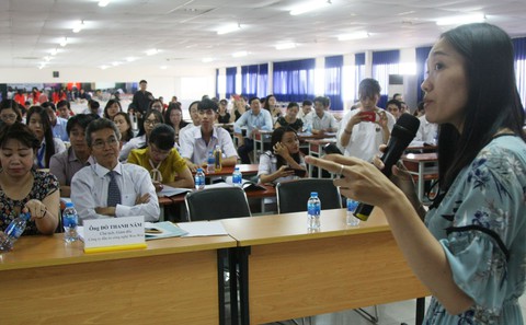 Chạy việc, thuê người khác viết luận văn là kỹ năng mềm? - Ảnh 1. Chạy việc, thuê người khác viết luận văn là kỹ năng mềm? - Ảnh 1.