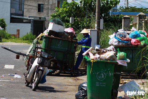 Dân Đà Nẵng ca thán chuyện rác - Ảnh 6. Dân Đà Nẵng ca thán chuyện rác - Ảnh 6.