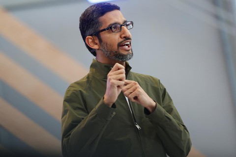 CEO Google nghĩ mọi người đều biết điện thoại đang theo dõi họ - Ảnh 1. CEO Google nghĩ mọi người đều biết điện thoại đang theo dõi họ - Ảnh 1.