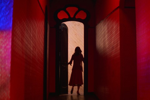 Suspiria - Kỳ quan đẫm máu cho mùa Halloween - Ảnh 1. Suspiria - Kỳ quan đẫm máu cho mùa Halloween - Ảnh 1.