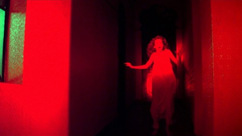 Suspiria - Kỳ quan đẫm máu cho mùa Halloween - Ảnh 8. Suspiria - Kỳ quan đẫm máu cho mùa Halloween - Ảnh 8.