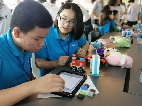 Phát động giờ lập trình 2018 cho học sinh - Ảnh 1. Phát động giờ lập trình 2018 cho học sinh - Ảnh 1.
