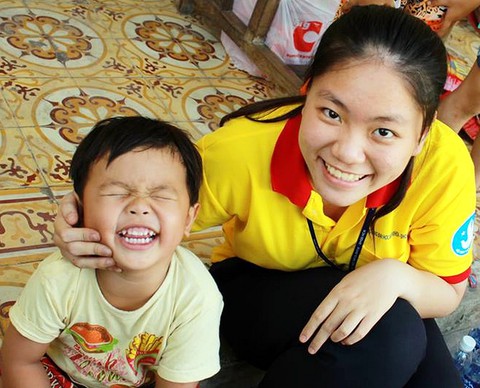 Bông hồng thủ khoa ngành công nghệ - Ảnh 2. Bông hồng thủ khoa ngành công nghệ - Ảnh 2.
