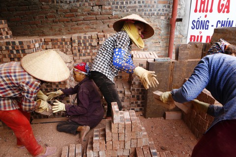 Sửa ảnh đoạt giải vì sợ cổ xúy... ăn thịt chó - Ảnh 1. Sửa ảnh đoạt giải vì sợ cổ xúy... ăn thịt chó - Ảnh 1.
