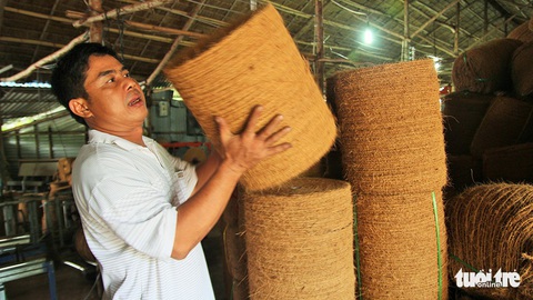 Nhà sáng chế nông dân: Ít bằng cấp, tôi chỉ lấy bằng lòng của bà con làm điểm tựa - Ảnh 3. Nhà sáng chế nông dân: Ít bằng cấp, tôi chỉ lấy bằng lòng của bà con làm điểm tựa - Ảnh 3.