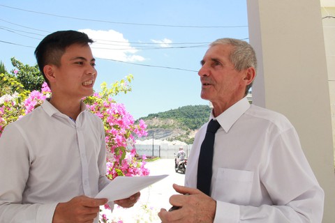 Tay chơi thuyền buồm trong vòng tay Đà Nẵng - Ảnh 1. Tay chơi thuyền buồm trong vòng tay Đà Nẵng - Ảnh 1.