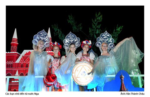 Quảng bá hình ảnh quê hương và con người xứ Trầm Hương - Ảnh 1. Quảng bá hình ảnh quê hương và con người xứ Trầm Hương - Ảnh 1.