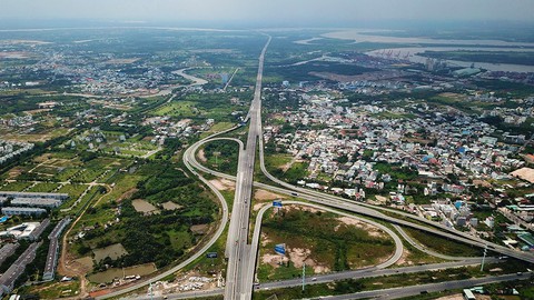 Nợ nước ngoài sắp chạm trần - Ảnh 2. Nợ nước ngoài sắp chạm trần - Ảnh 2.