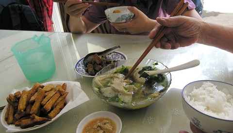 Lui bệnh đái tháo đường nhờ chế độ ăn lỏng, ít năng lượng - Ảnh 1. Lui bệnh đái tháo đường nhờ chế độ ăn lỏng, ít năng lượng - Ảnh 1.