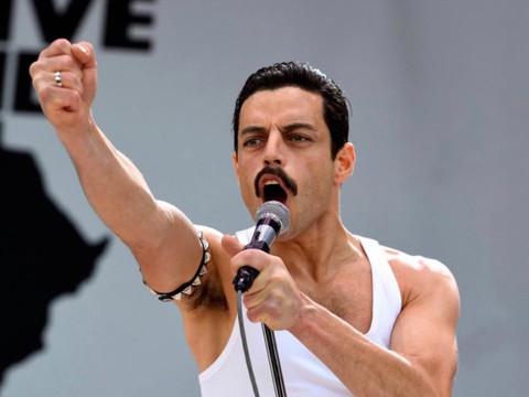 Đến hòn đá cũng phải nhún nhẩy và bật khóc cùng Bohemian Rhapsody - Ảnh 10. Đến hòn đá cũng phải nhún nhẩy và bật khóc cùng Bohemian Rhapsody - Ảnh 10.