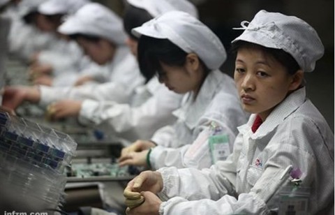 Sinh viên Trung Quốc tố bị nhà thầu của Apple buộc làm như robot - Ảnh 1. Sinh viên Trung Quốc tố bị nhà thầu của Apple buộc làm như robot - Ảnh 1.