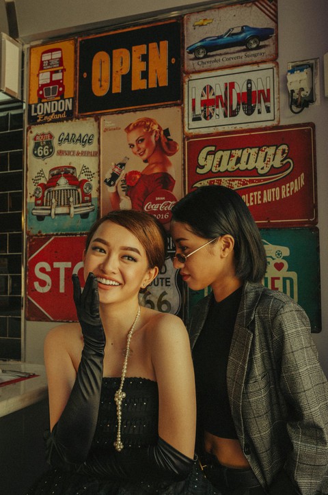 Kaity Nguyễn - Trịnh Thảo hóa thân chơi Halloween - Ảnh 1. Kaity Nguyễn - Trịnh Thảo hóa thân chơi Halloween - Ảnh 1.