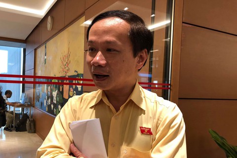 Bán dâm 4 lần đuổi học: Quy định bị ném đá phải coi lại quy trình - Ảnh 1. Bán dâm 4 lần đuổi học: Quy định bị ném đá phải coi lại quy trình - Ảnh 1.